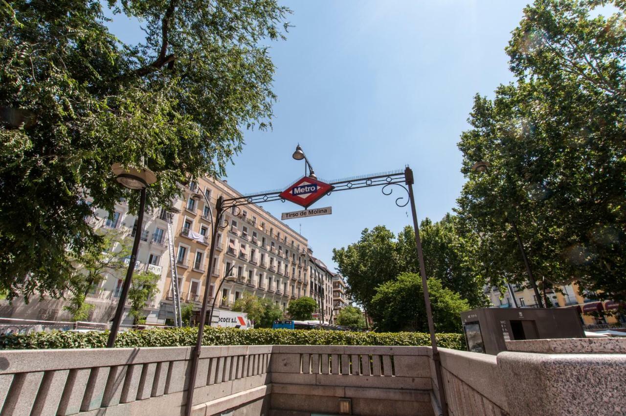 Atico De Mowgli - Sol Lägenhet Madrid Exteriör bild