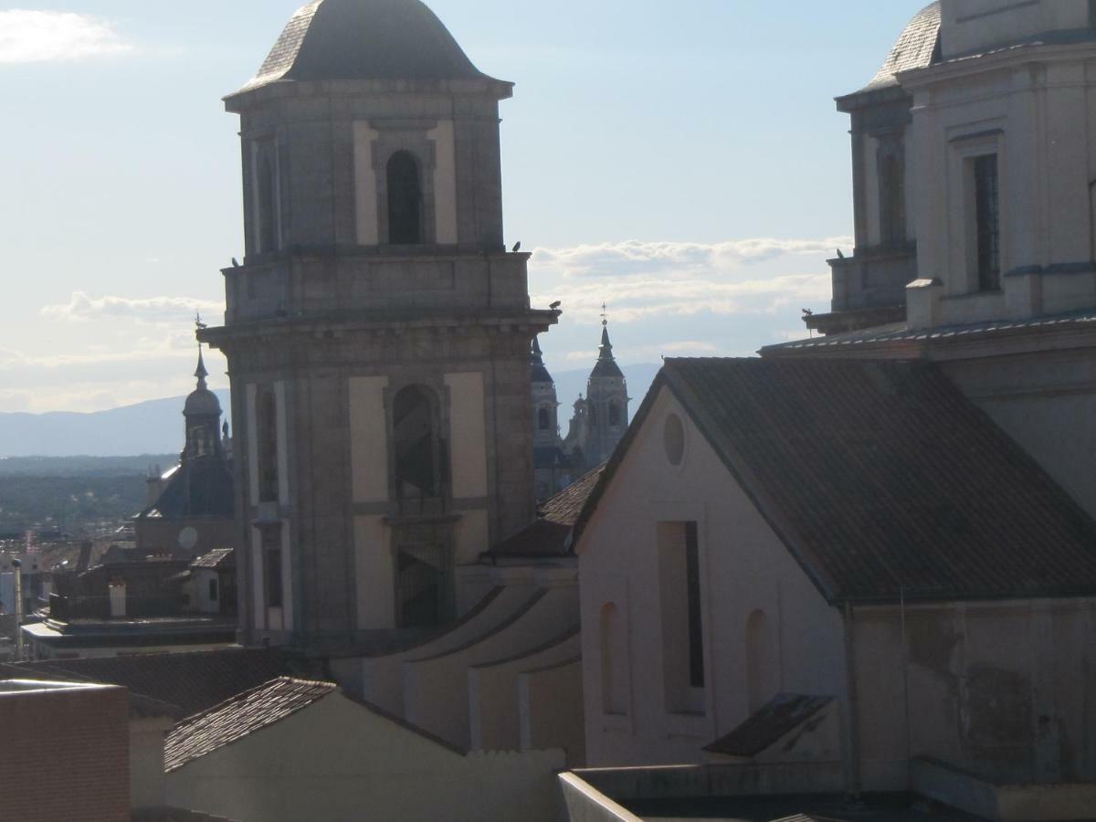 Atico De Mowgli - Sol Lägenhet Madrid Exteriör bild